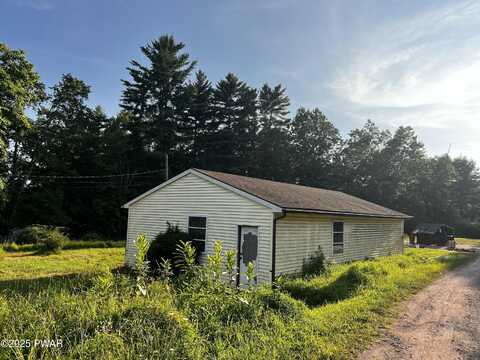 615 Plank Road, Beach Lake, PA 18405