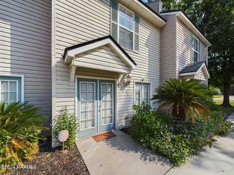 102 Judice Meadows Lane, Lafayette, LA 70506