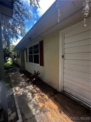 4227 S Alabama Avenue, Homosassa, FL 34446