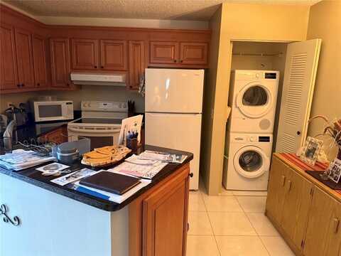 7543 S Oriole Blvd, Delray Beach, FL 33446
