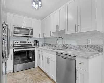 1835 NW 18th Street, Delray Beach, FL 33445