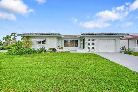 4706 NW 43rd Ter, Tamarac, FL 33319