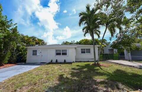 909 SW 7th Ter, Hallandale Beach, FL 33009