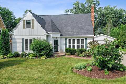 324 MIRAMAR Drive, GREEN BAY, WI 54301