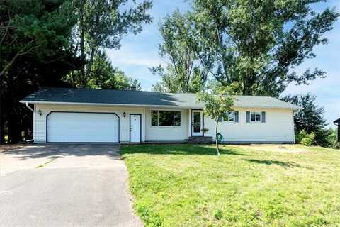 1402 16th Avenue E, Menomonie, WI 54751