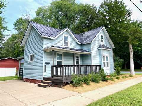 921 14th Avenue E, Menomonie, WI 54751