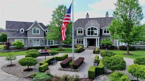 58415 10 Mile Road, South Lyon, MI 48178