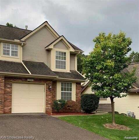 740 Whisperwood Trail, Fenton, MI 48430