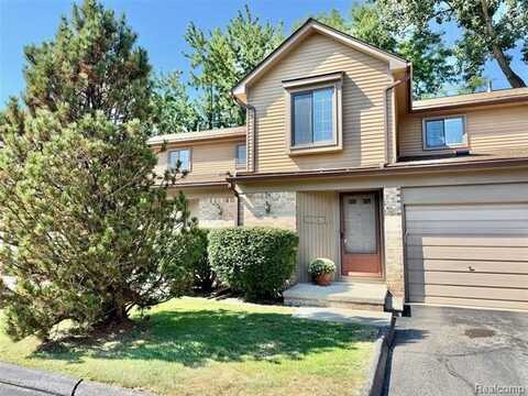 18674 W 13 MILE Road, Beverly Hills, MI 48025