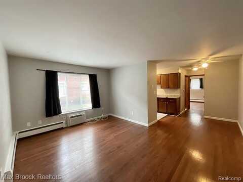 15249 E 9 MILE Road, Eastpointe, MI 48021