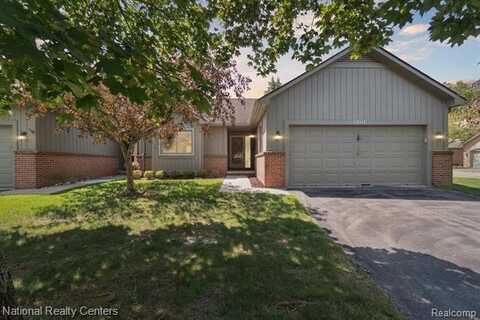 31535 Merriwood Park Drive, Livonia, MI 48152