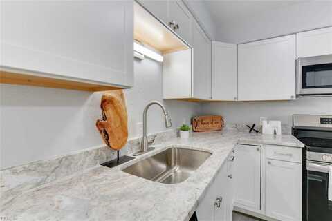 1263 Credle Road, Virginia Beach, VA 23454
