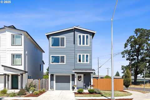 1033 E GINGER ROOT CT, Newberg, OR 97132