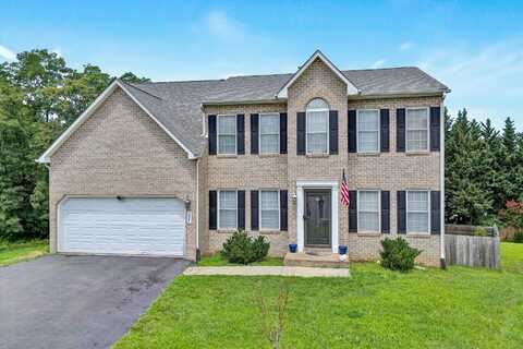 221 Minnie Bell LN, Vinton, VA 24179
