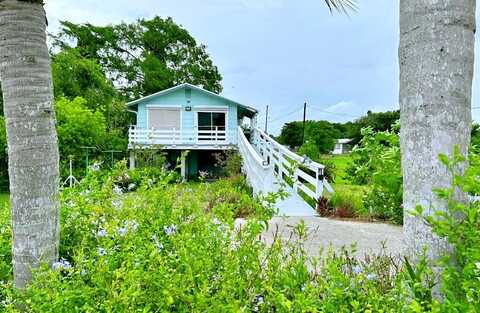 851 Riverside Drive, Moore Haven, FL 33471