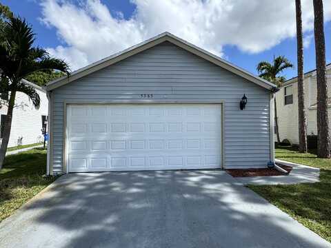 5585 W Berry Blossom Way W, West Palm Beach, FL 33415