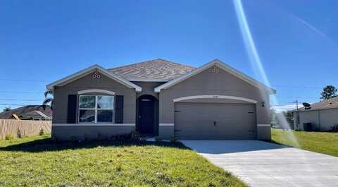 978 SW Longfellow Road, Port Saint Lucie, FL 34953