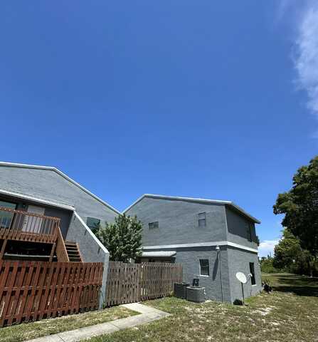 26 Crossings Circle, Boynton Beach, FL 33435