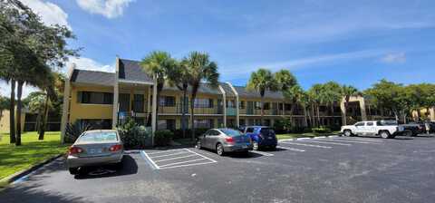 1604 Meadows Circle W, Boynton Beach, FL 33436