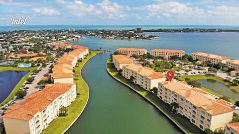 17 Harbour Isle Drive W, Fort Pierce, FL 34949