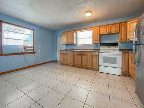 732 N G Street, Lake Worth, FL 33460