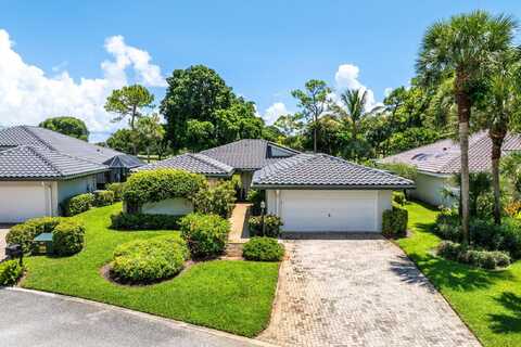 3 Glens Drive E, Boynton Beach, FL 33436