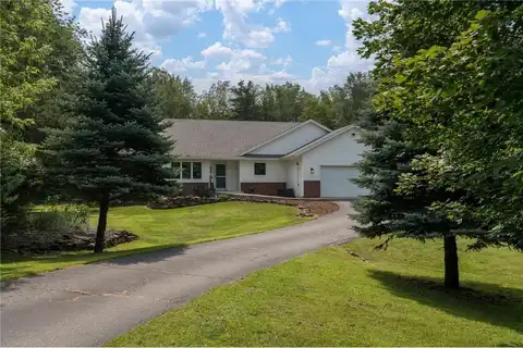 204 Stonehenge Drive, Mankato, MN 56001