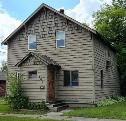 806 7th Avenue, International Falls, MN 56649
