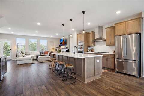 879 Woodlawn Avenue, Saint Paul, MN 55116