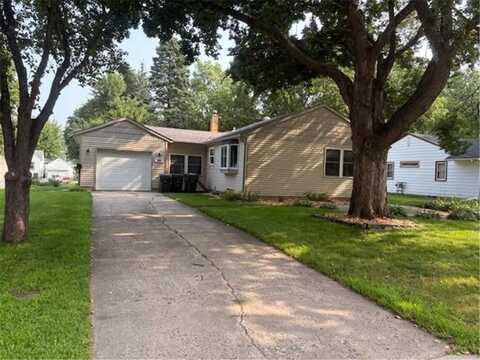 639 Milwaukee Avenue SW, Hutchinson, MN 55350
