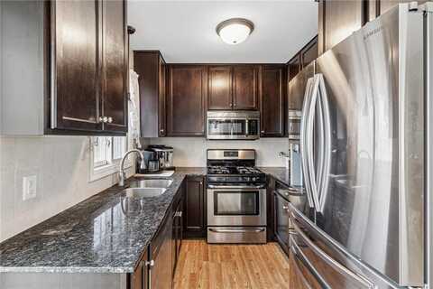 919 7th Avenue E, Shakopee, MN 55379