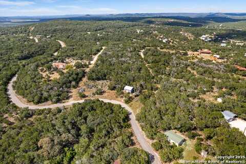 481 Blue Bill Cove, Lakehills, TX 78063