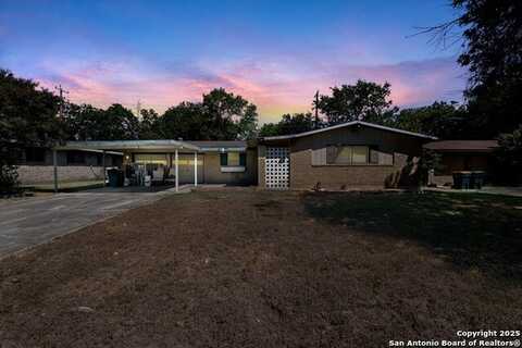 317 E Lindbergh, Universal City, TX 78148