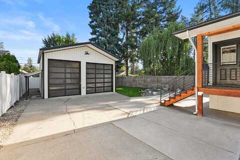 208 W 28th Ave, Spokane, WA 99203