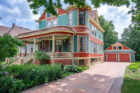 700 E Main Street, Reedsburg, WI 53959