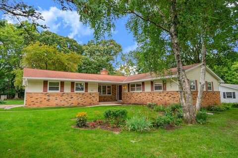 5718 Pembroke Drive, Fitchburg, WI 53711