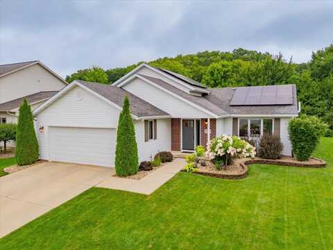2007 Sylvia Pine Way, Cross Plains, WI 53528