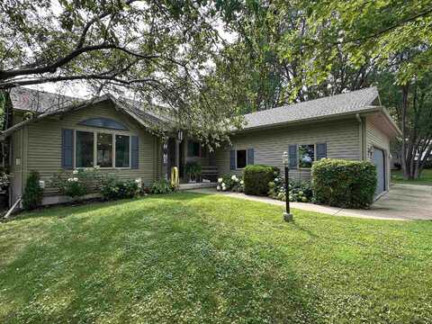 2647 Spring Hill Drive, Stoughton, WI 53589