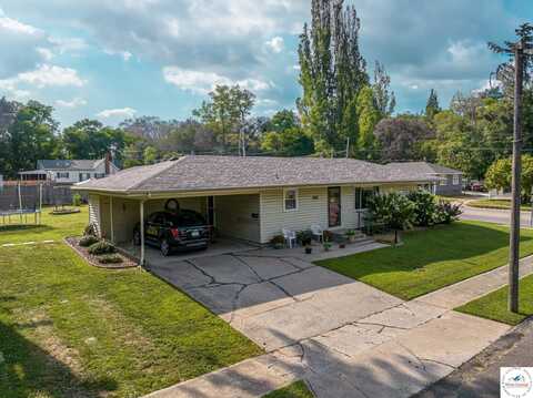 401 S 6th, Clinton, MO 64735