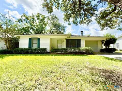 311 Louise Street, Edna, TX 77957