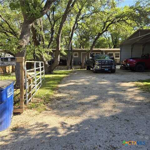 425 Dreamland Drive, Canyon Lake, TX 78133