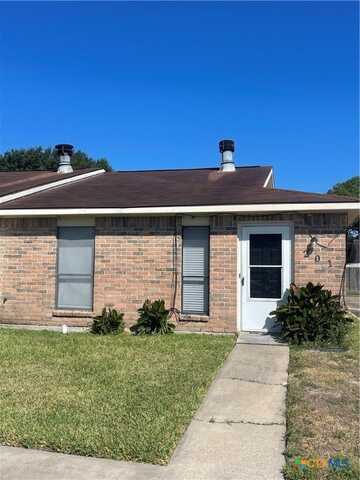 201 Versailles Street, Victoria, TX 77904