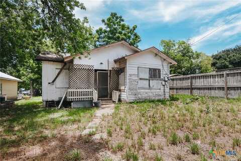2515 Putney Street, Victoria, TX 77901