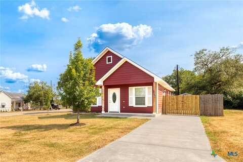 1628 Armstrong Street, Luling, TX 78648