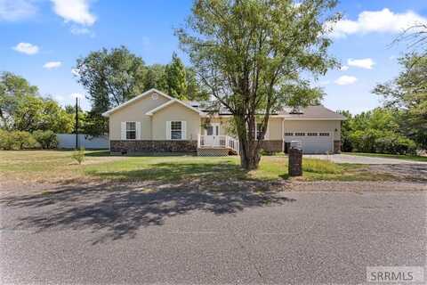 641 S 4th W, St Anthony, ID 83445