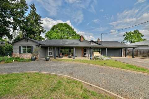 895 Casino Road, Medford, OR 97501