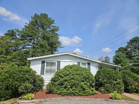 2 Strawberry Lane, Concord, NH 03301