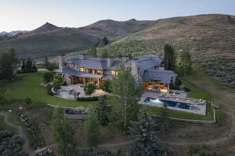 102 Farnlun Pl, Sun Valley, ID 83353