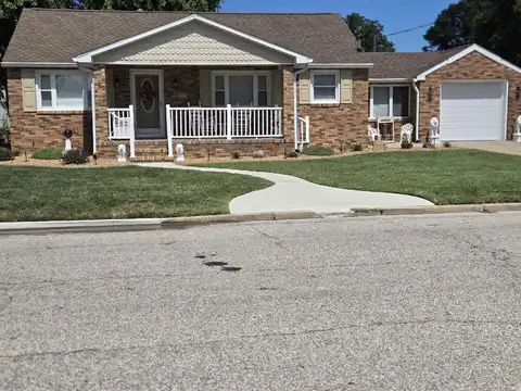 909 S 13th Street, Vincennes, IN 47591