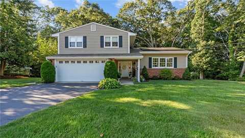 16 Cortland Lane, Smithfield, RI 02828